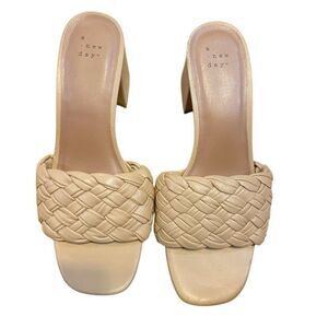 A new day size 8.5 sandals light tan cream heel slip on